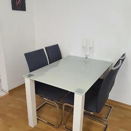 Apartment Carlo Familienfreundliches 3-raum Auf Der Dom-insel