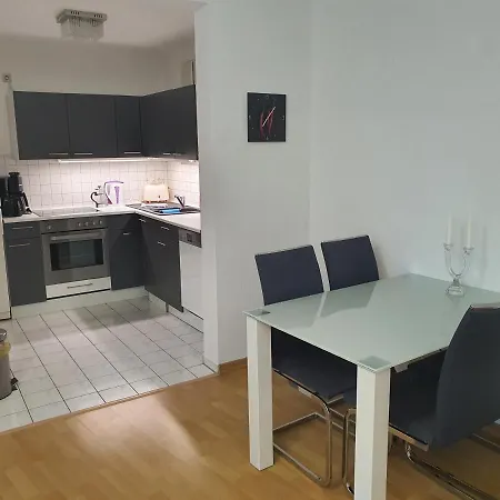 Carlo Familienfreundliches 3-raum Auf Der Dom-insel Apartment Brandenburg (Brandenburg an der Havel)