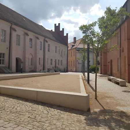 Carlo Familienfreundliches 3-raum Auf Der Dom-insel Brandenburg an der Havel