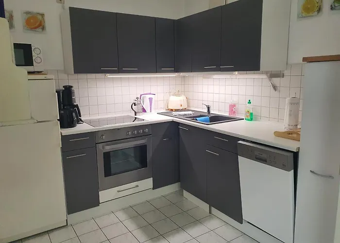 Carlo Familienfreundliches 3-raum Auf Der Dom-insel Brandenburg (Brandenburg an der Havel)