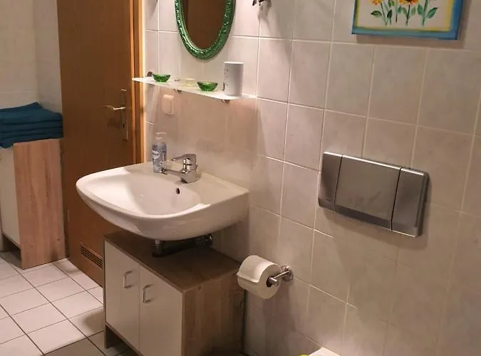 Carlo Familienfreundliches 3-raum Auf Der Dom-insel Brandenburg (Brandenburg an der Havel)